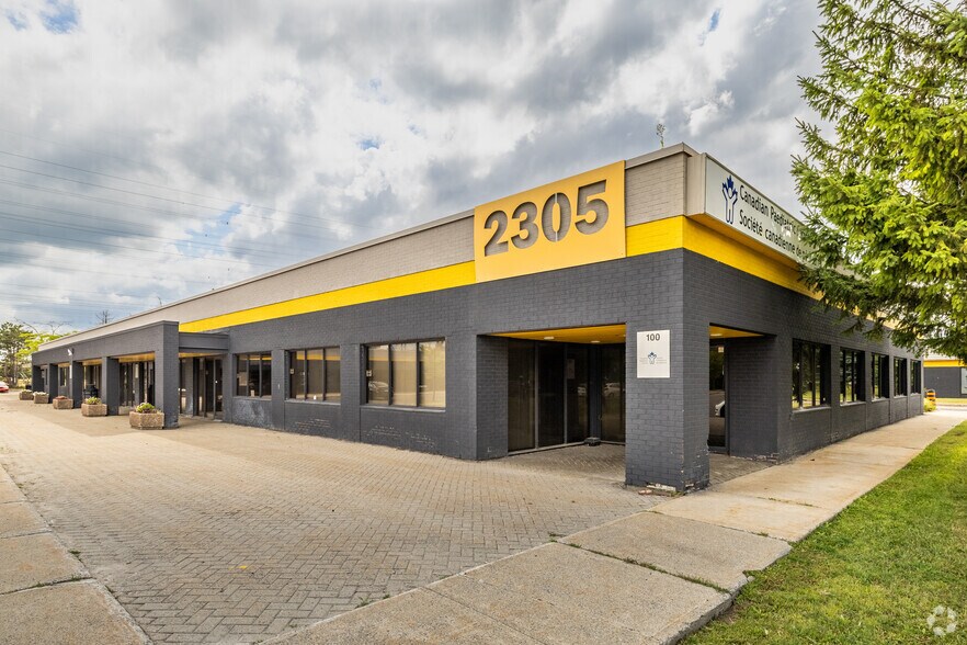 Primary Photo Of 2305 St Laurent Blvd, Ottawa Office For Lease