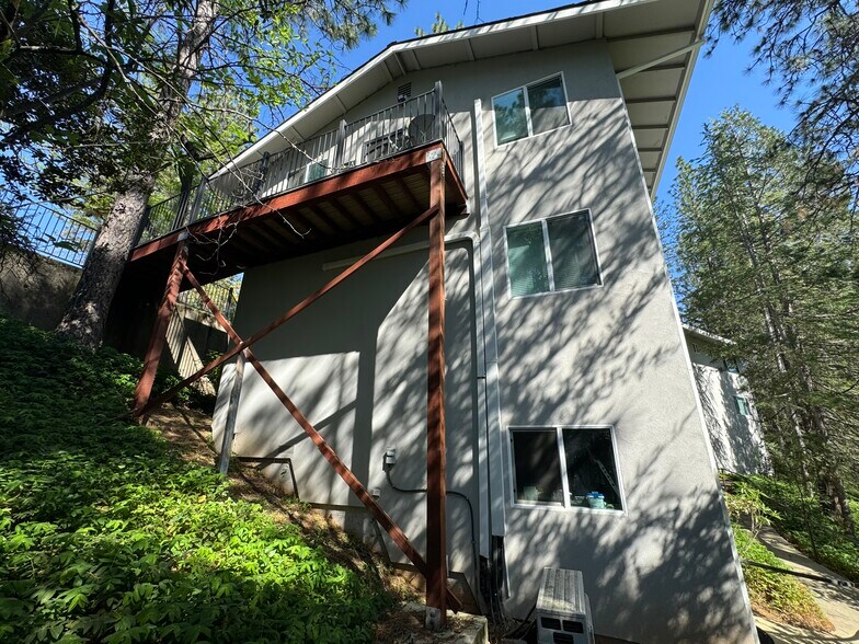 More Photos Of 1801 Cardinal Dr, Placerville Apartments For Sale