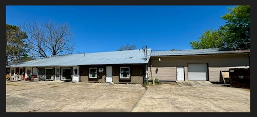 More Photos Of 702 Elm Street, Rockmart Storefront Retail Office For Sale