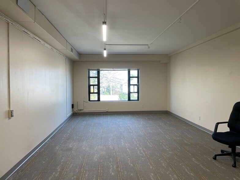 More Photos Of 1408 N Fillmore St, Arlington Office For Lease
