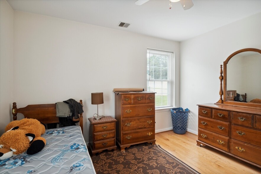 More Photos Of 20 S Village Ave, Exton Apartments For Sale