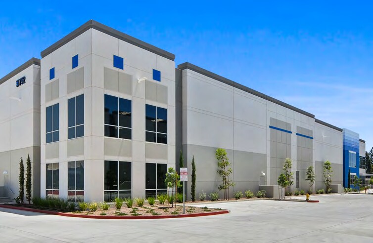 More Photos Of 752 N Poplar St, Orange Distribution For Lease