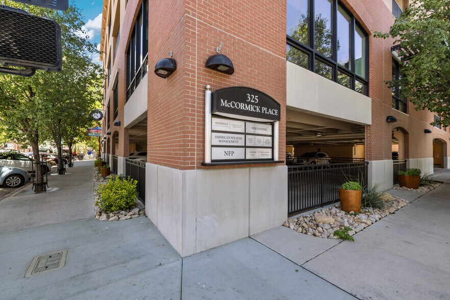 More Photos Of 325 W Gurley St, Prescott Office For Sale