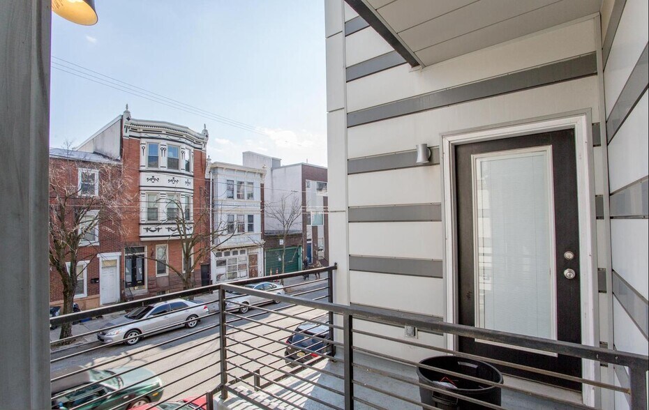 More Photos Of 1860 Frankford Ave, Philadelphia Storefront Retail Residential For Sale