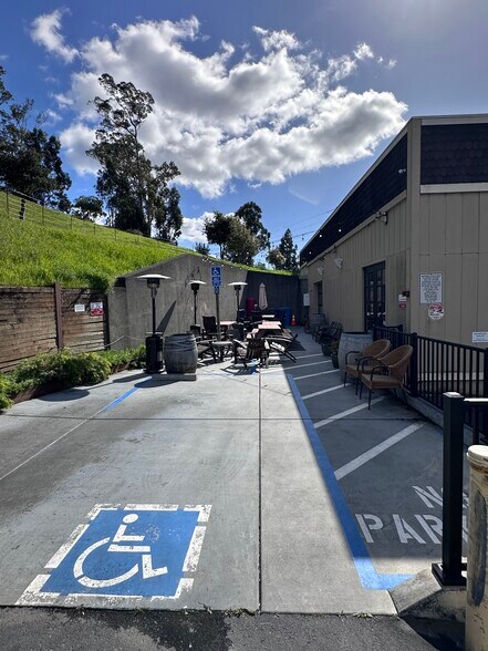 More Photos Of 1016 Railroad Ave, Novato Flex For Lease