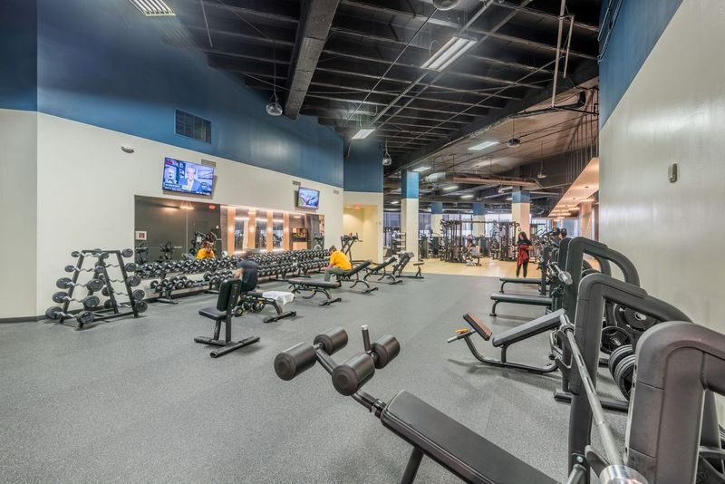 More Photos Of 101 S Tryon St, Charlotte Office Residential For Lease