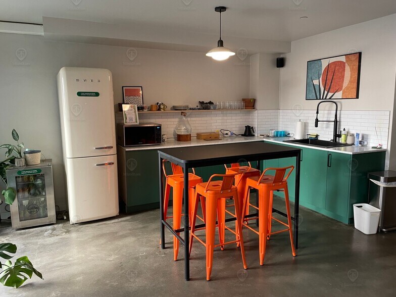 More Photos Of 320 Tompkins Ave, Brooklyn Apartments For Lease