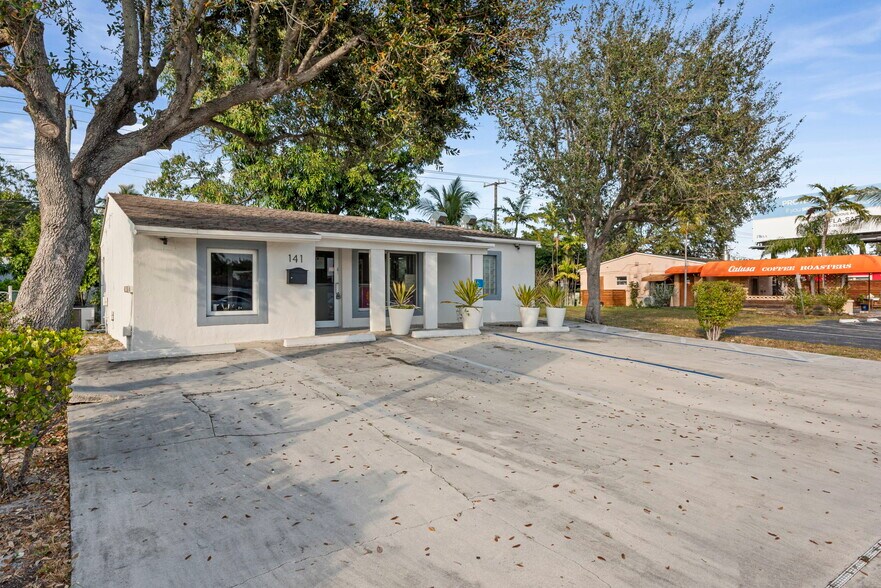 More Photos Of 141 E Commercial Blvd, Oakland Park Office For Sale