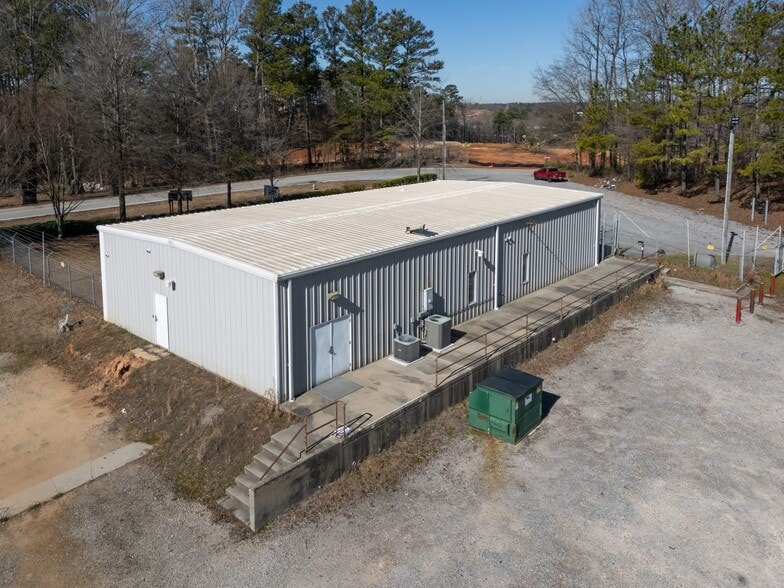 More Photos Of 4124 Tanners Church Rd, Ellenwood Truck Terminal For Lease