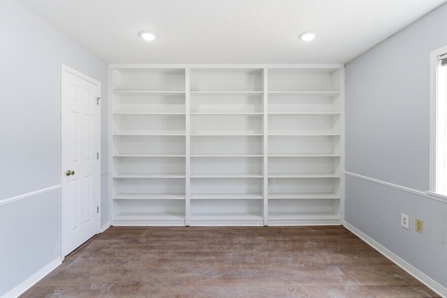 More Photos Of 307 3rd Ave, Hattiesburg Office For Sale
