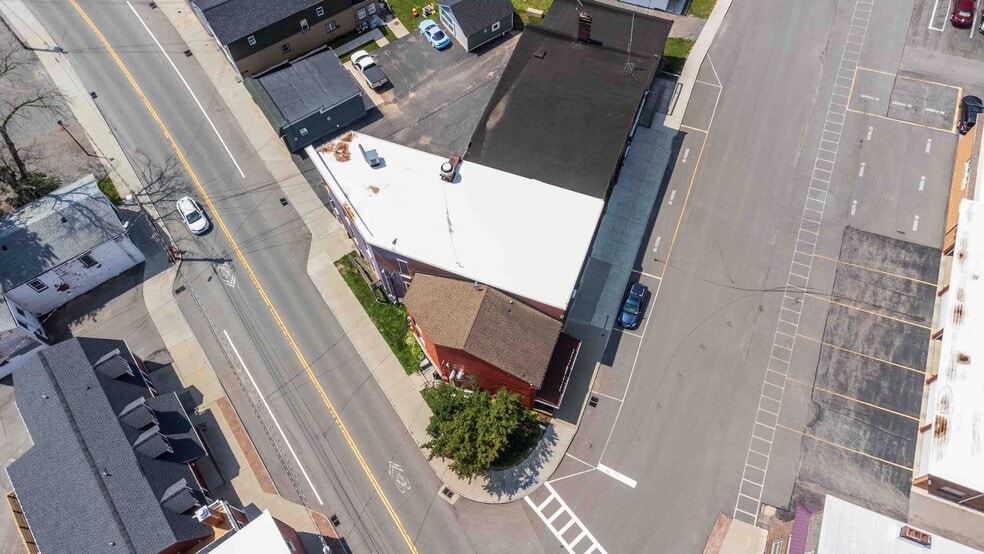 More Photos Of 4 Thomas St, Holley Restaurant For Sale