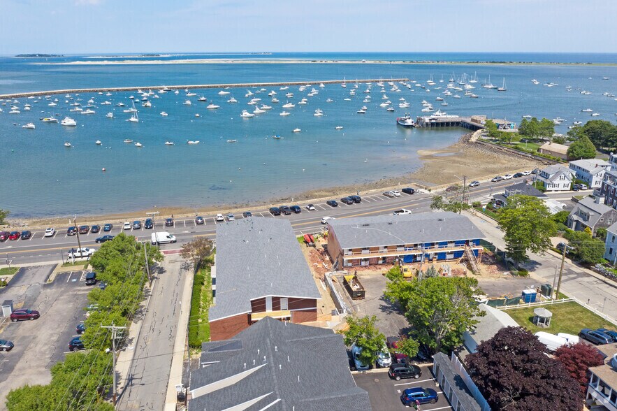 More Photos Of 98 Water St, Plymouth Apartments For Lease