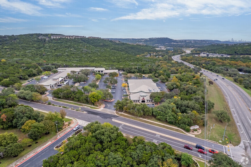 More Photos Of 6507 Jester Blvd, Austin Storefront Retail Office For Lease