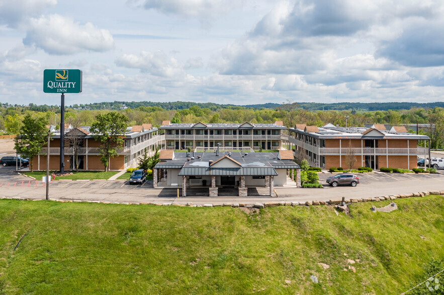 Primary Photo Of 1945 Southgate Pky, Cambridge Hotel For Sale