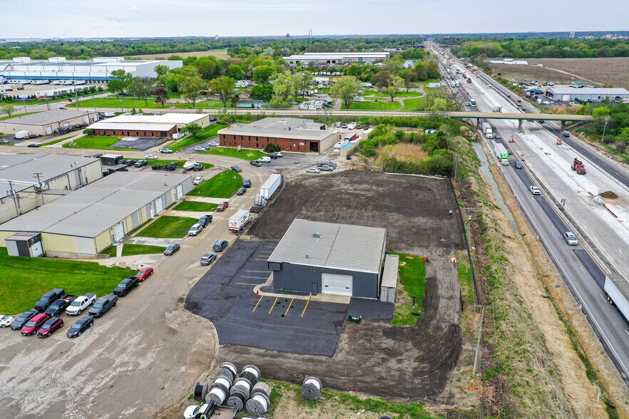 More Photos Of 20604 Burl Ct, Joliet Manufacturing For Sale