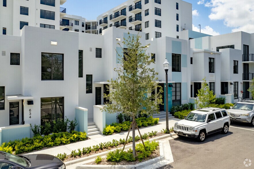 More Photos Of 609 2nd St, West Palm Beach Apartments For Lease