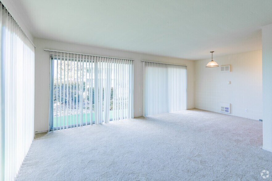 More Photos Of 2051 Shoreline Dr, Alameda Apartments For Sale