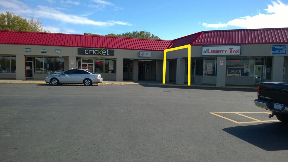 More Photos Of 4141 S Salina St, Syracuse Unknown For Lease