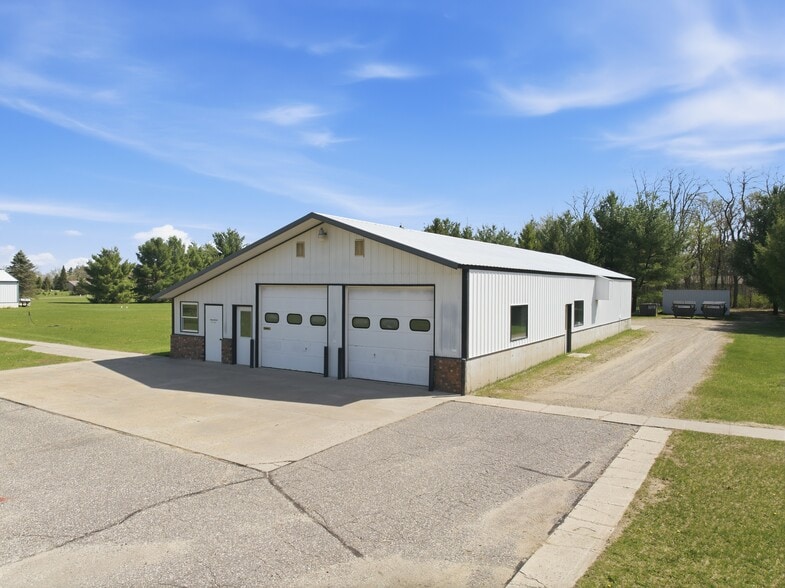 More Photos Of 4182 Highway 23, Wisconsin Dells Manufacturing For Sale