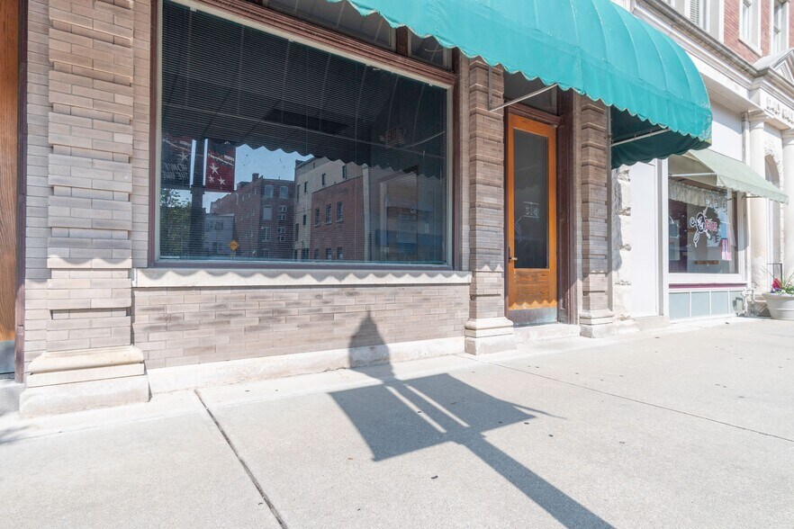 More Photos Of 312 N Wayne St, Piqua Office For Lease