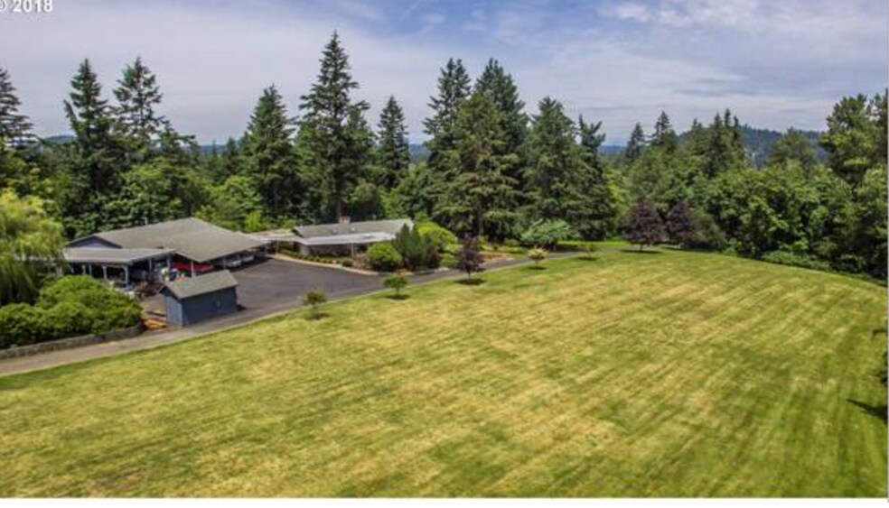 More Photos Of 13140 SE Flavel St, Portland Schools For Lease