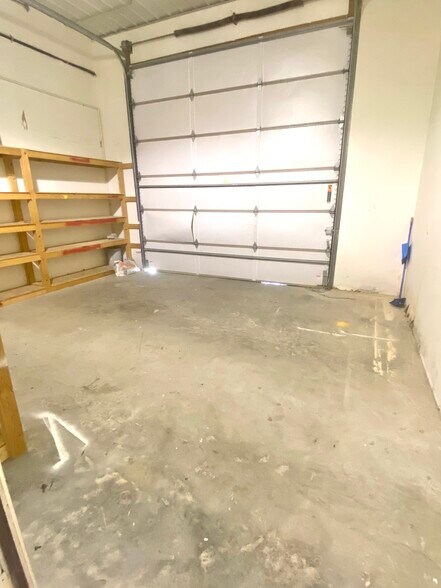 More Photos Of 1561-1599 E 93rd Ave, Merrillville Flex For Lease