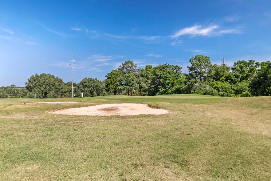 More Photos Of 101 Merion Dr, Eufaula Golf Course Driving Range For Sale
