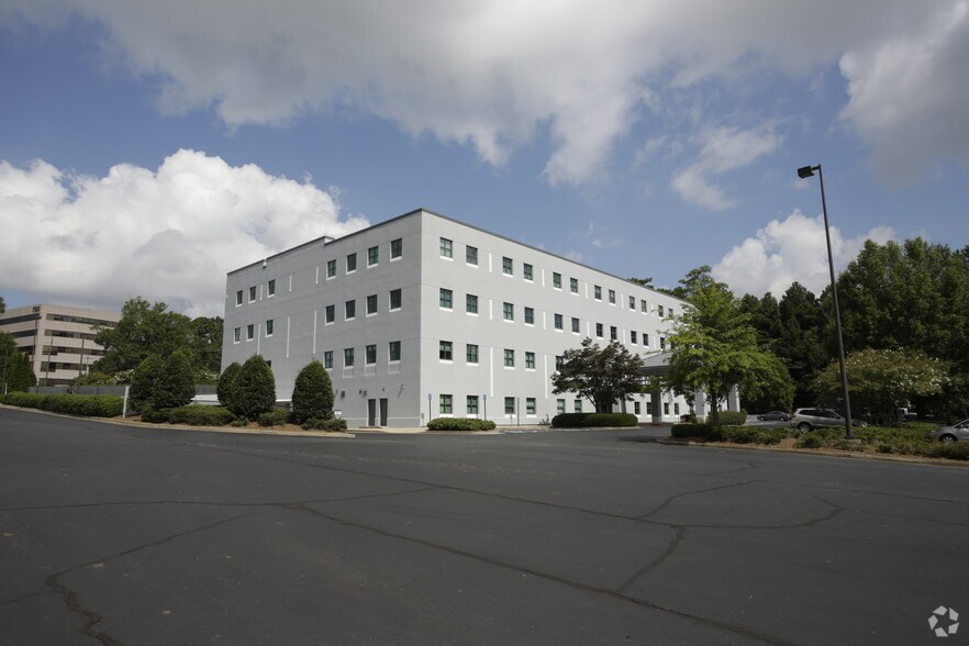 More Photos Of 780 Canton Rd NE, Marietta Medical For Lease
