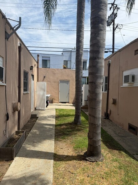 More Photos Of 1513 17th St, Santa Monica Land For Sale