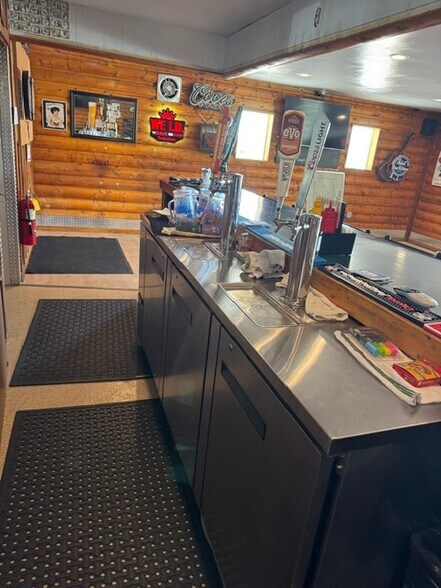 More Photos Of 1550 W Old Highway Rd, Morgan Restaurant For Sale