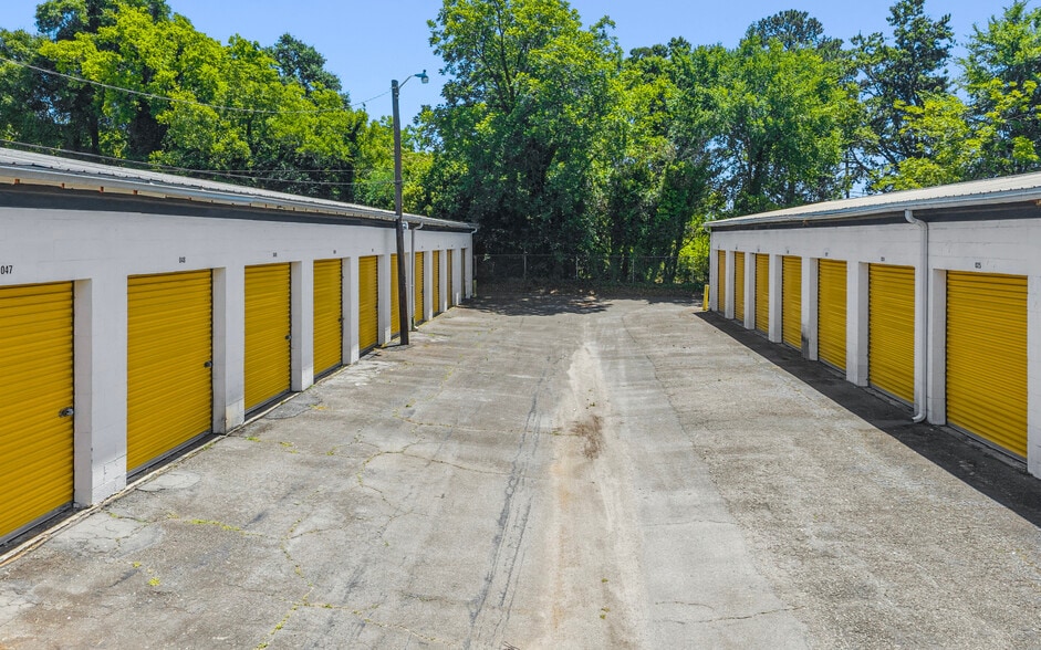 More Photos Of 5410 Hawkinsville Rd, Macon-Bibb Self Storage For Sale