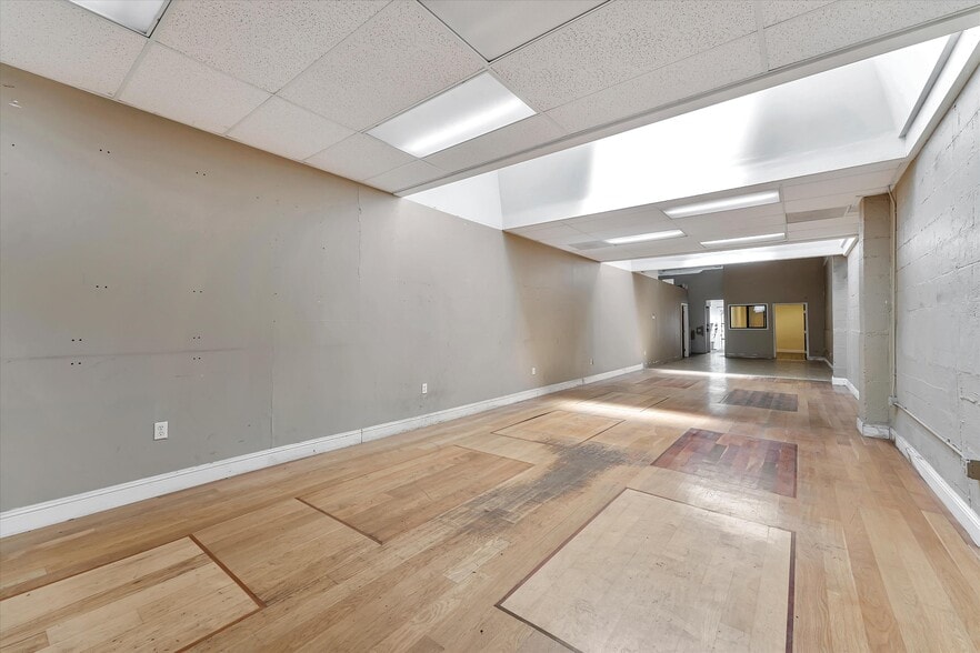 More Photos Of 1227 San Pablo Ave, Berkeley Storefront For Sale