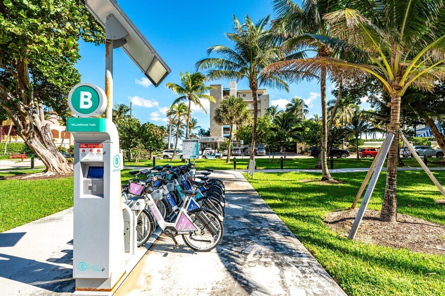 More Photos Of 2030 N Ocean Blvd, Fort Lauderdale Hotel For Sale