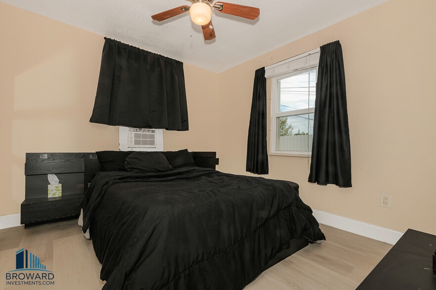 More Photos Of 224 SW 15th St, Dania Beach Apartments For Sale