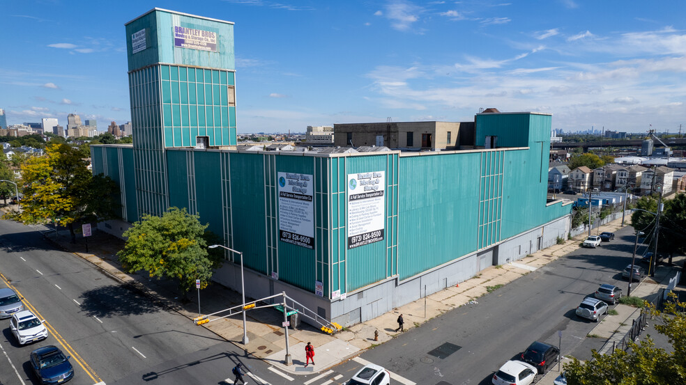 Primary Photo Of 162-176 Elizabeth Ave, Newark Warehouse For Sale