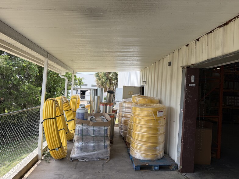 More Photos Of 229 SW 54th Ct, Ocala Distribution For Lease