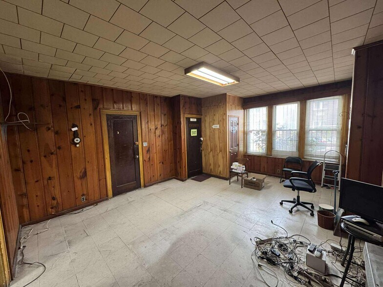 More Photos Of 3066 35th St, Astoria Office For Lease