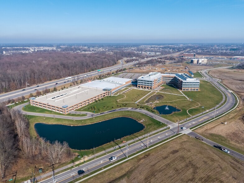 More Photos Of 4900 E Dublin Granville Rd, Columbus Office For Sale