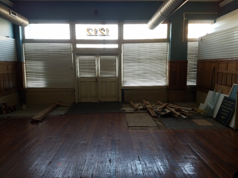 More Photos Of 1212 Broad St, Augusta Storefront Retail Residential For Sale
