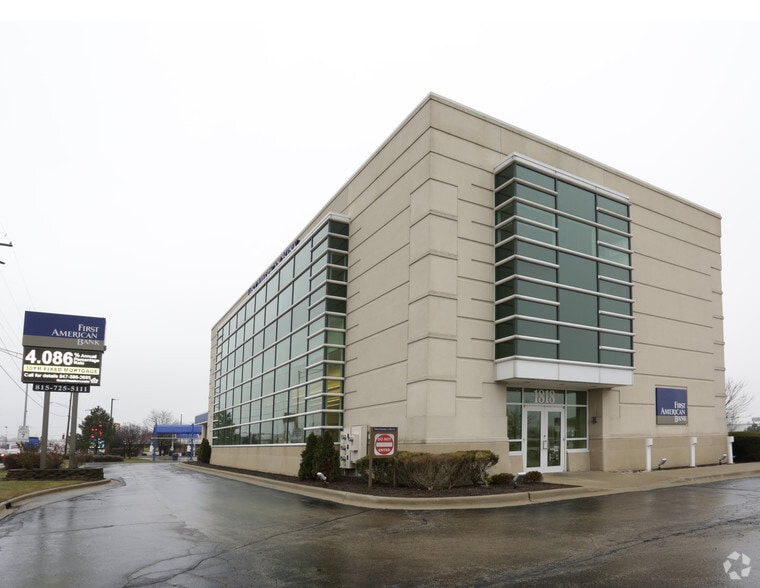 Primary Photo Of 1818 W Jefferson St, Joliet Office For Lease
