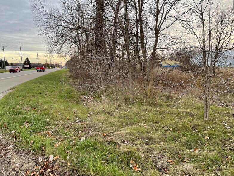 More Photos Of 0 Van Dyke Rd, Almont Township Land For Sale
