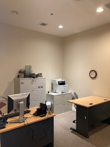 More Photos Of 4749 Bennett Dr, Livermore Research And Development For Sale