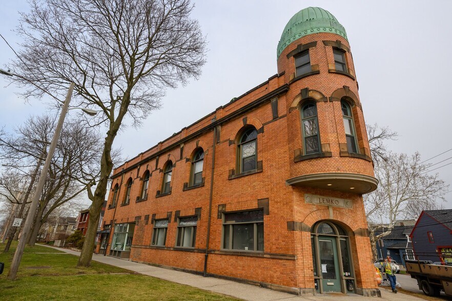 Primary Photo Of 2335 W 11th St, Cleveland Storefront Retail Office For Sale