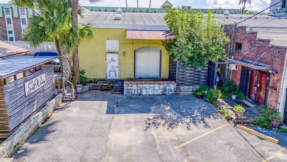More Photos Of 214 E Garden St, Pensacola Storefront Retail Office For Lease