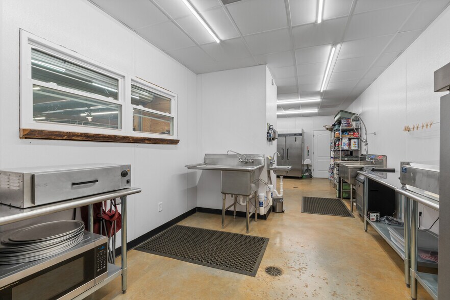 More Photos Of 1310 County Road 269, Wedowee Golf Course Driving Range For Sale