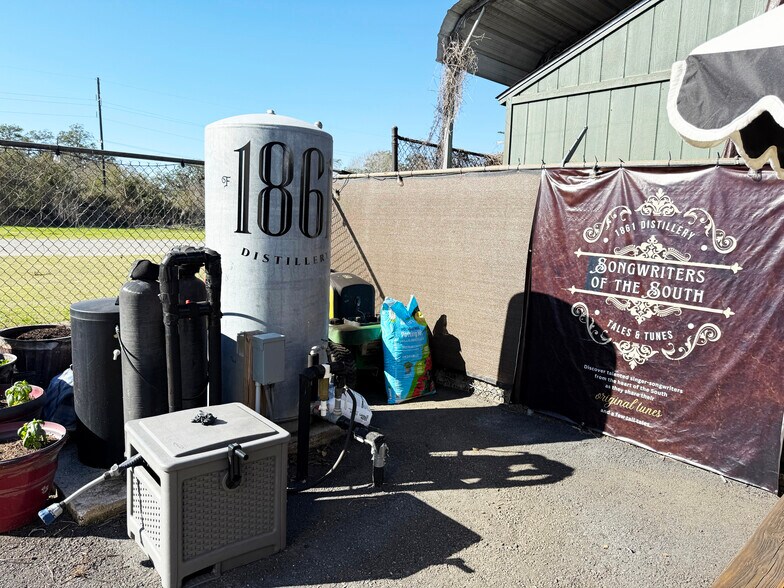 More Photos Of 314 Smith Ave, Thomasville Restaurant For Sale