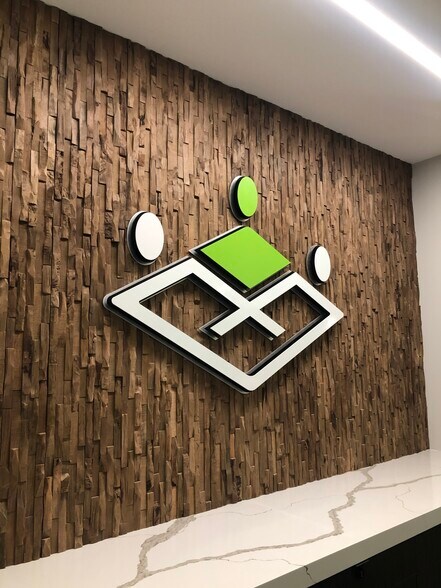 More Photos Of 10255 Commerce Dr, Carmel Coworking Space