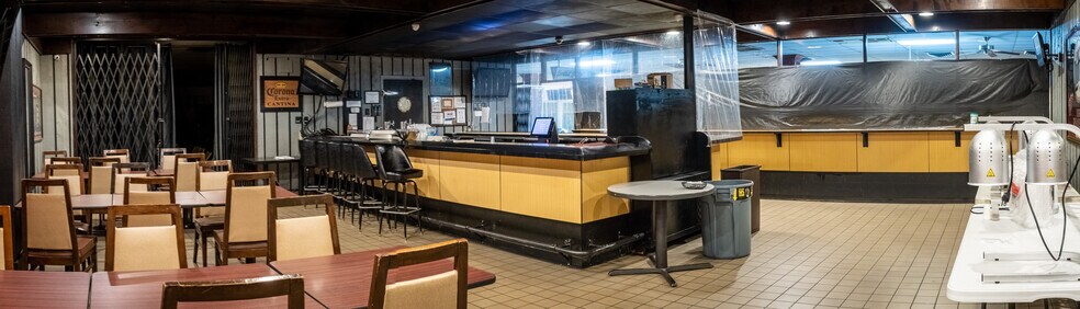 More Photos Of 3490 12 Mile Rd, Berkley General Retail For Sale