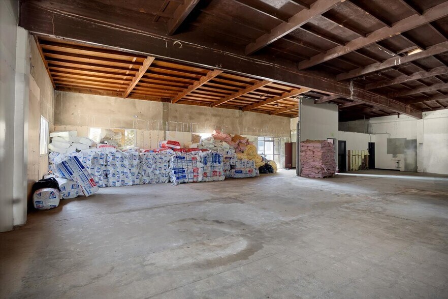More Photos Of 1409 E St. Gertrude Pl, Santa Ana Warehouse For Sale