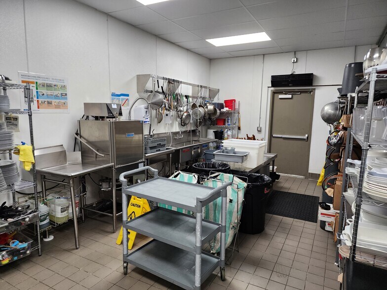 More Photos Of 142-144 N K St, Tulare Restaurant For Sale